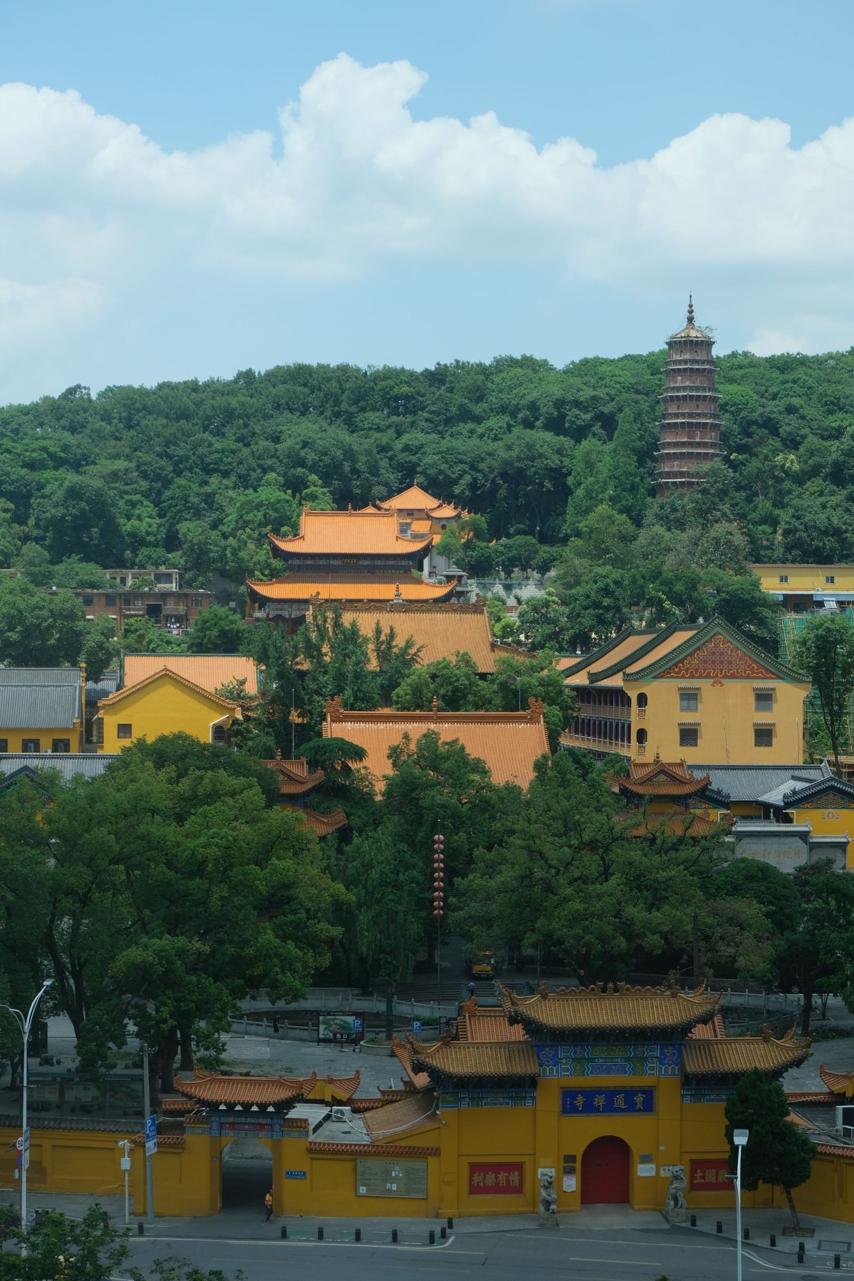 武汉 · 宝通寺
